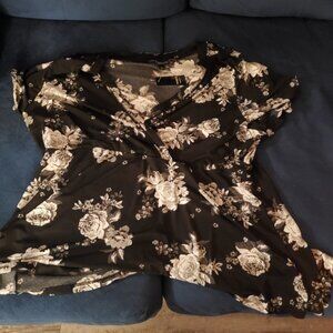 (NWT) Black Floral Pattern Torrid Shirt, Size 3